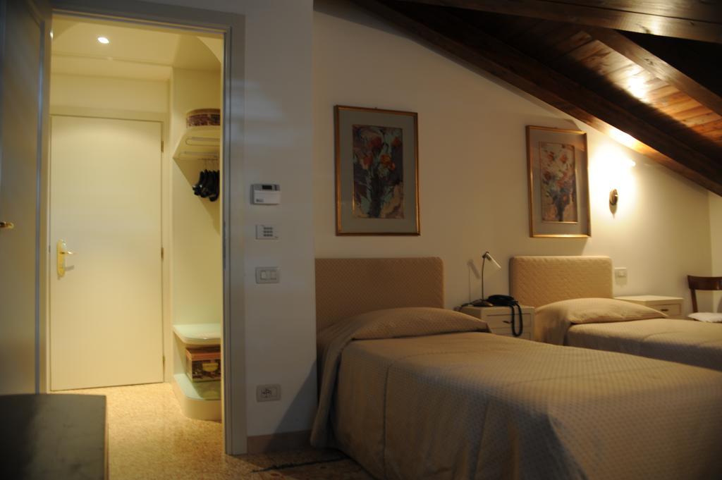 Al Melograno - Room & Breakfast Boloňa Exteriér fotografie